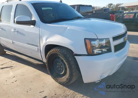 2013 Chevrolet Suburban 1500 Lt from USA, damaged, VIN 1GNSCJE08DR102735